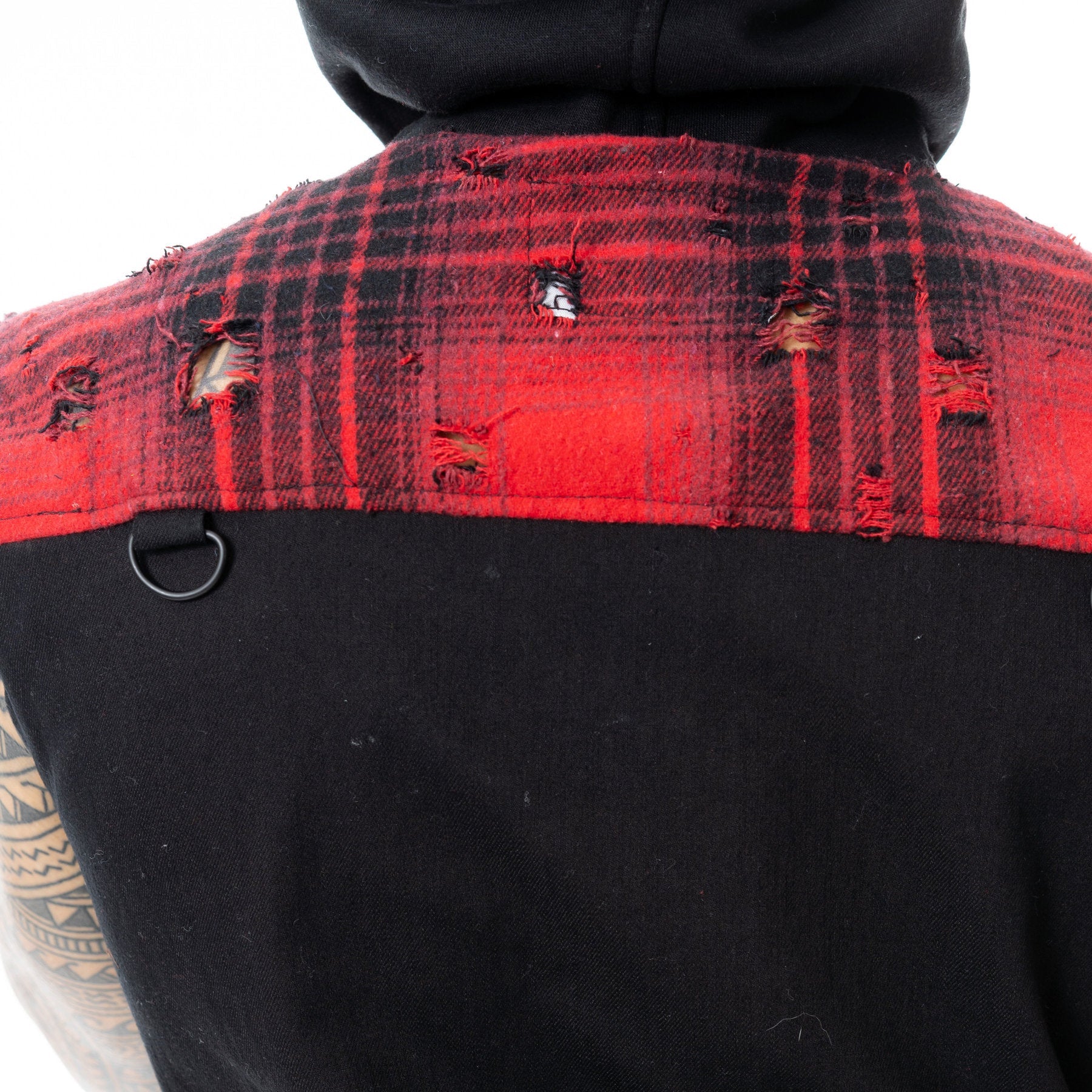 LUTHER VEST - BLACK/RED