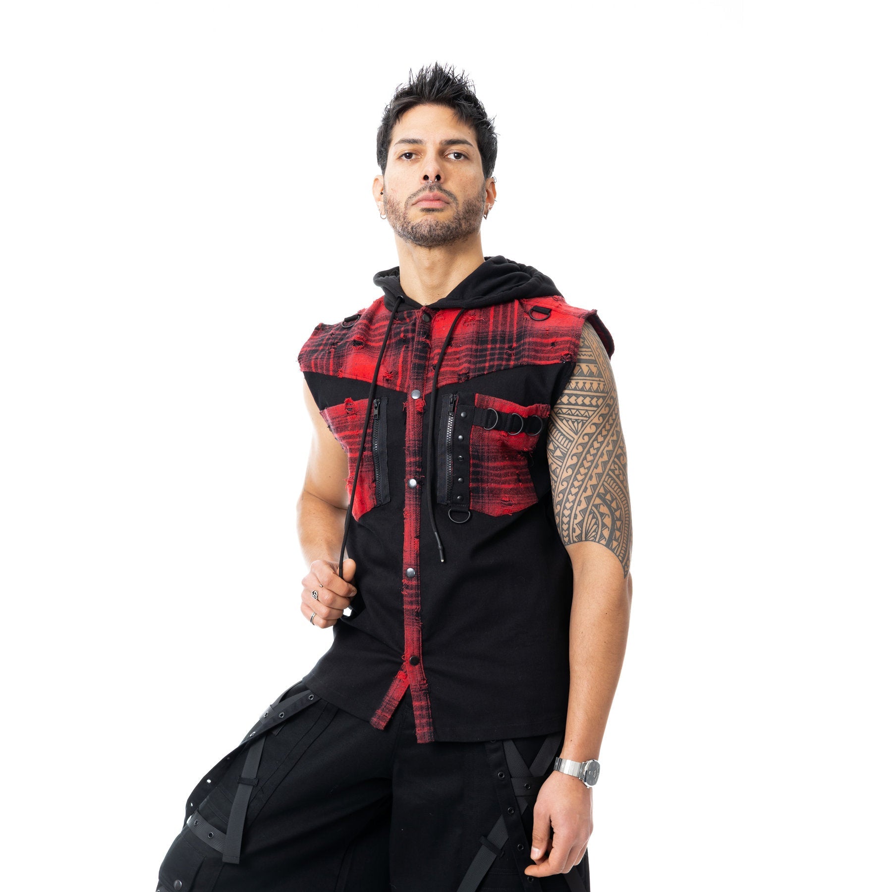 LUTHER VEST - BLACK/RED