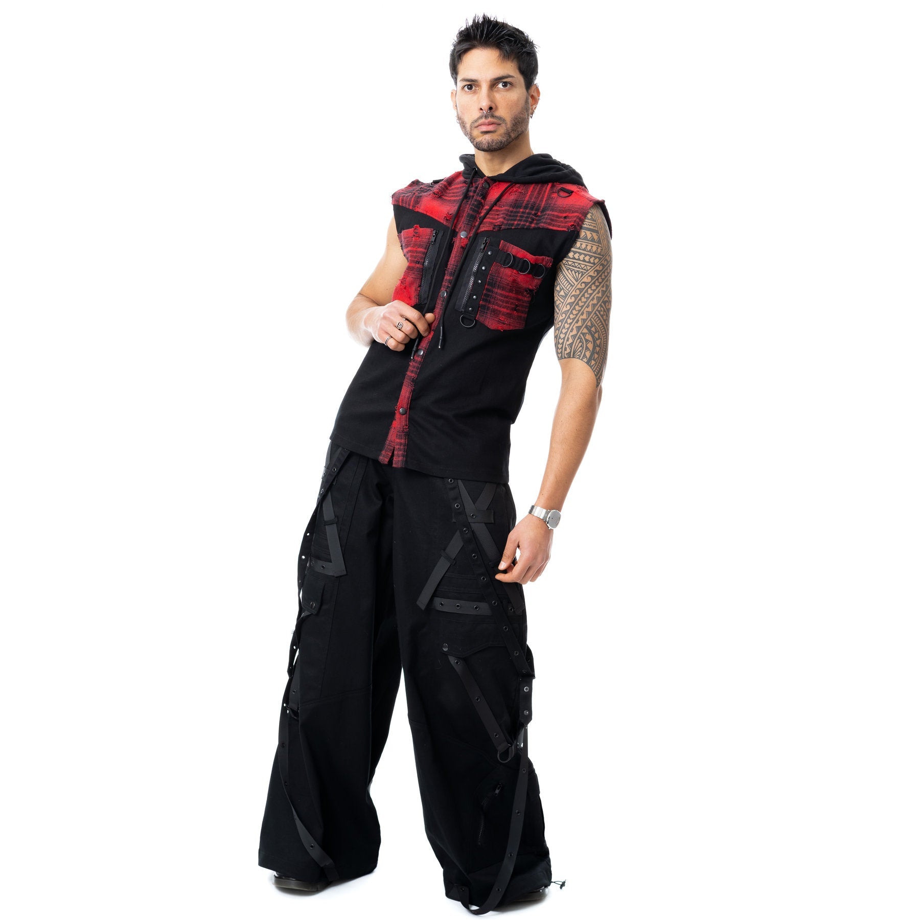 LUTHER VEST - BLACK/RED